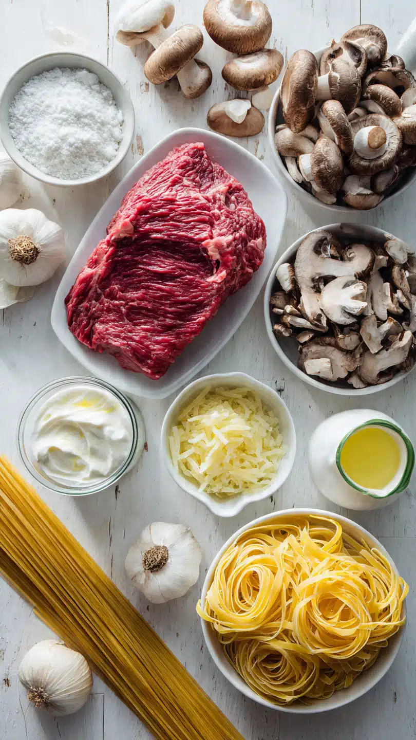 Köstlicher Rindfleisch und Pilz Stroganoff für Genießer