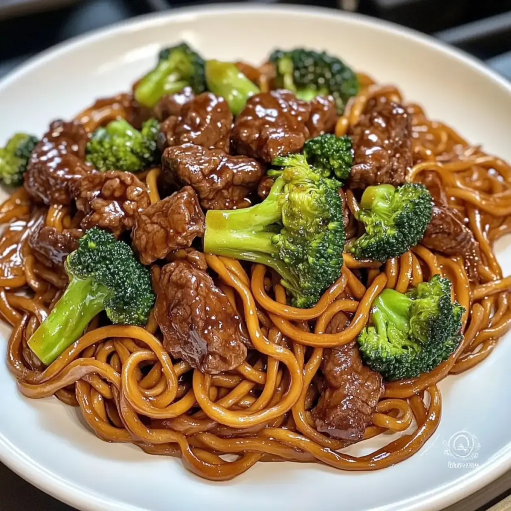 Gesundes Rindfleisch und Brokkoli Lo Mein Rezept – Einfache, nahrhafte Wahl