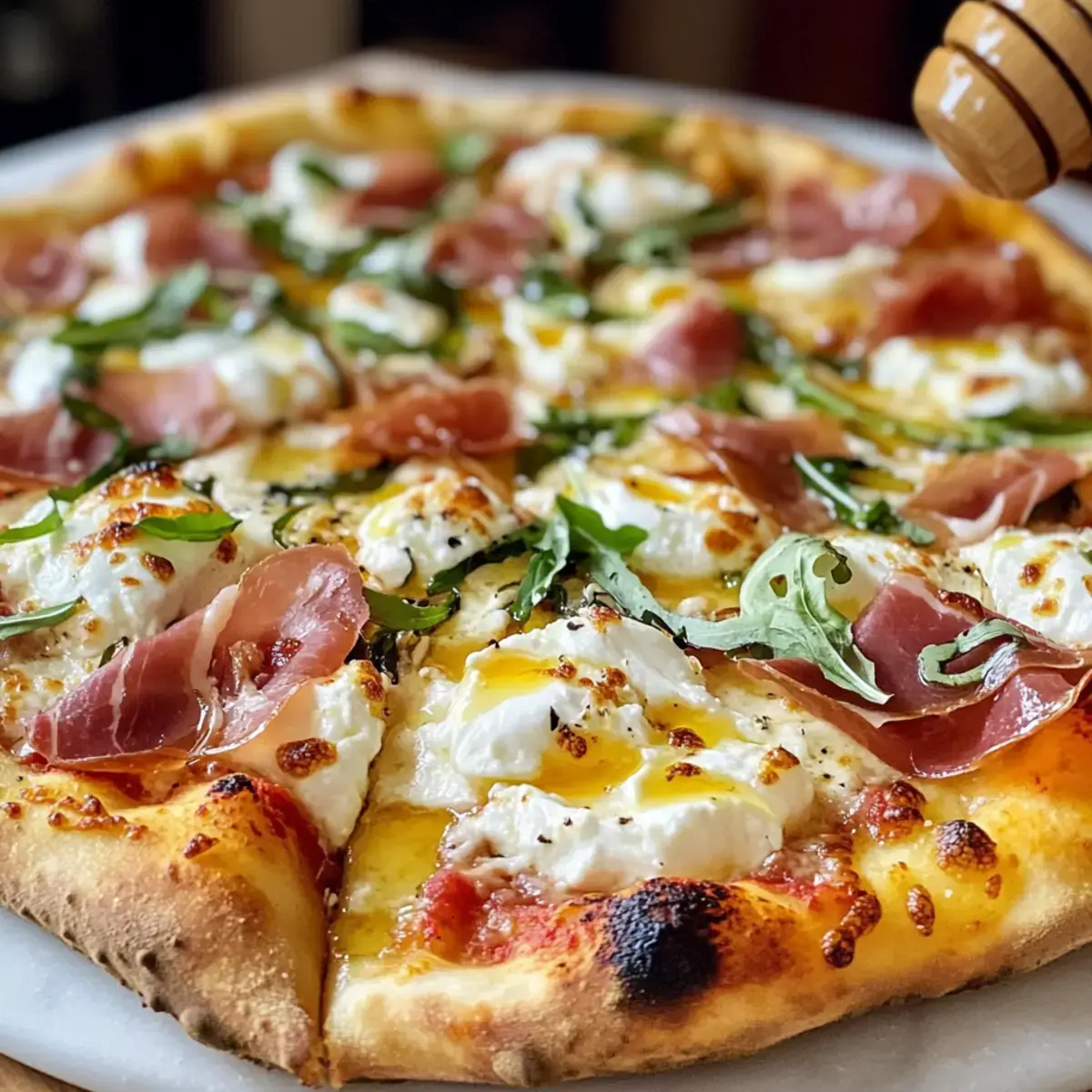Burrata Pizza mit Honig