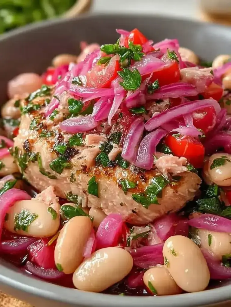 Thunfisch Weiße Bohnen Salat mit Eingelegten Roten Zwiebeln